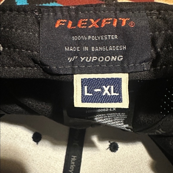 Hurley Black Hat with Purple Emblem - Picture 5 of 5